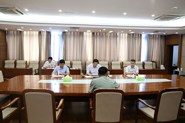 一对一谈话强化一把手监督 安徽探索实行党内政治监督谈话制度